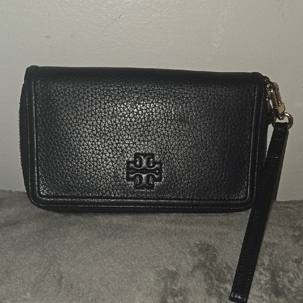 Tory Burch Wristlet Pebbled Leather Black